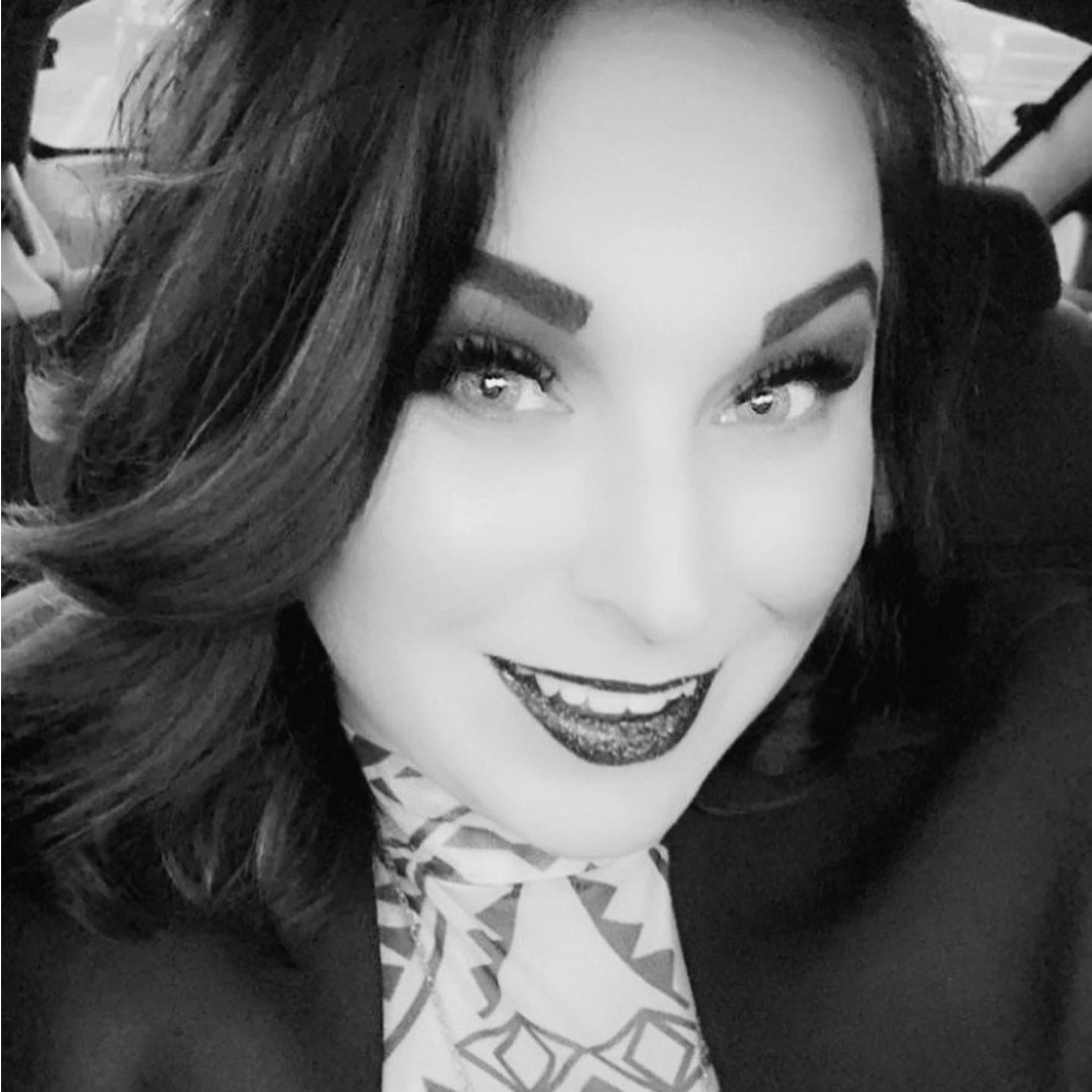 Meet your Posher, Danica
